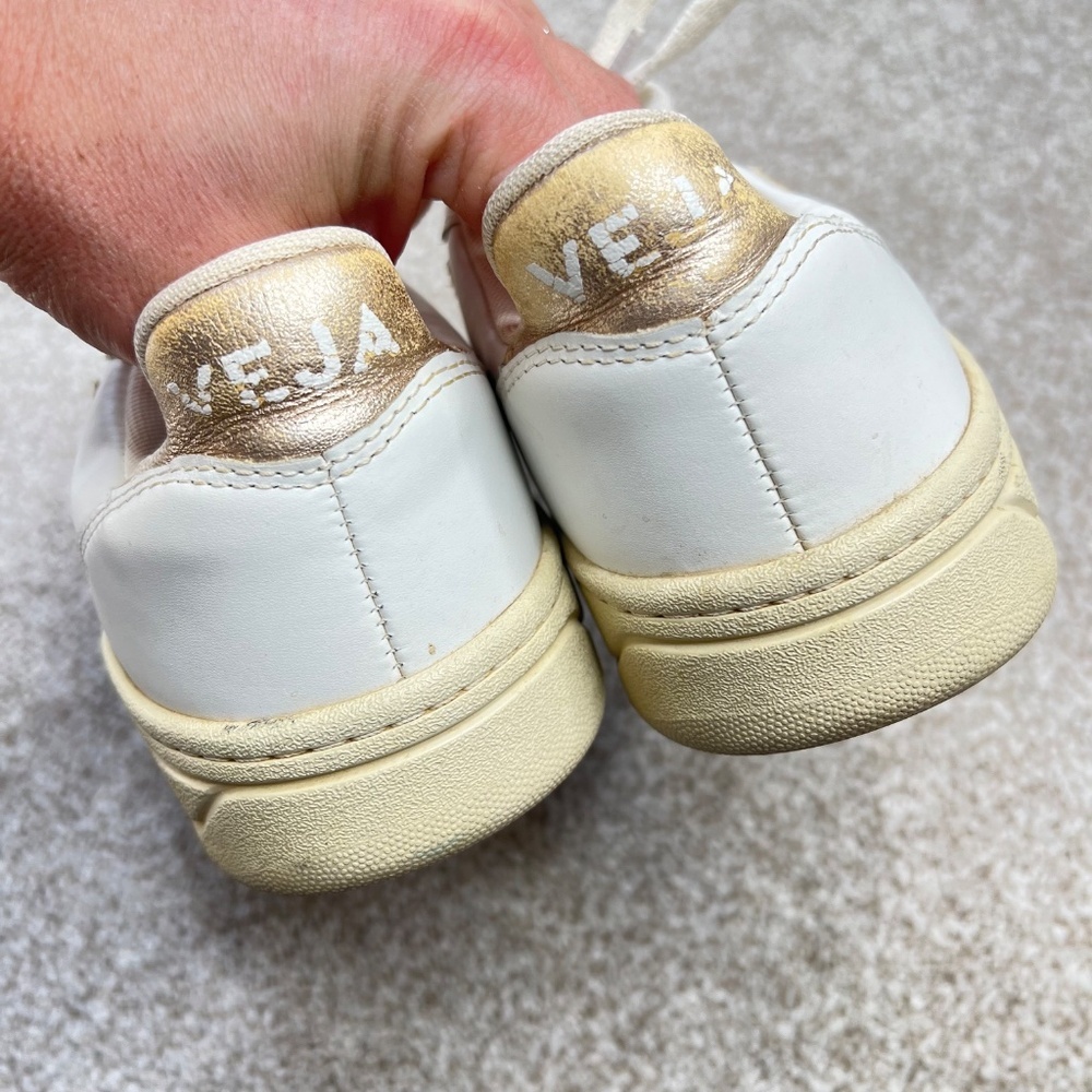 Veja  V-10 Gold White Lace Up Sneakers Shoes 8 - Picture 4 of 7